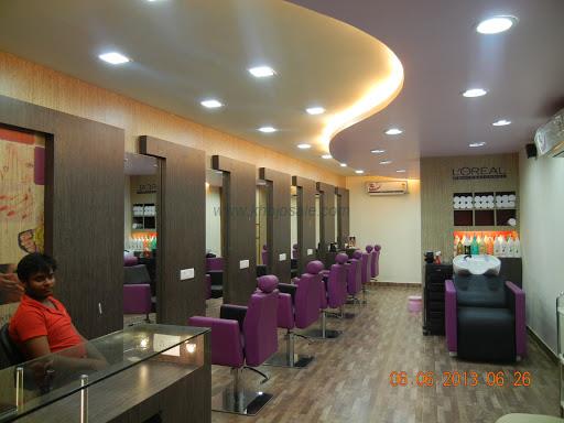 HairwigIn Lucknow