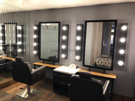 Looks Salon Gomti Nagar Lucknow