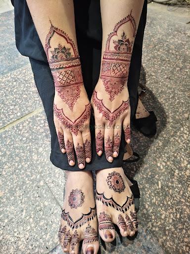 Munna Mehndi Artist