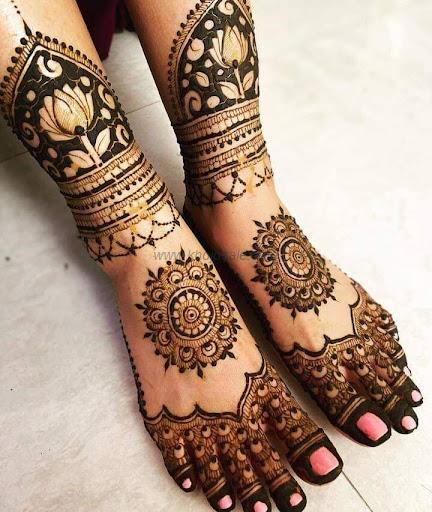 Om Mehndi Arts