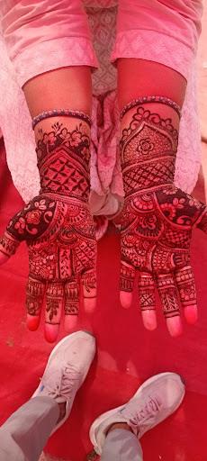 Satyam Mehndi Artist