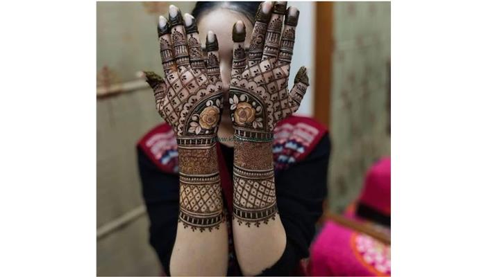 A K Professional Mehandi Artist