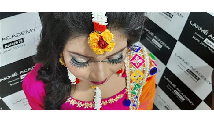 Aafreen Makeovers7289