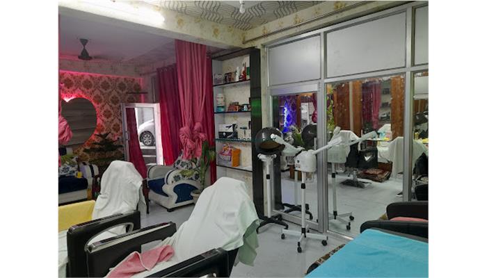 Aarohita Beauty Parlour आरोहिता ब्यूटी पार्लर