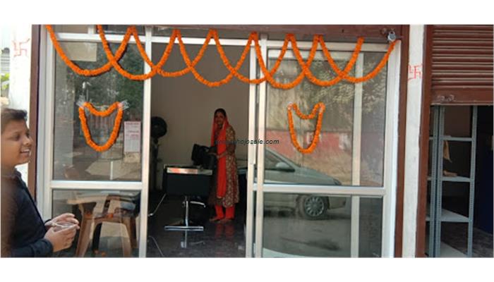 Akanksha Beauty Parlour