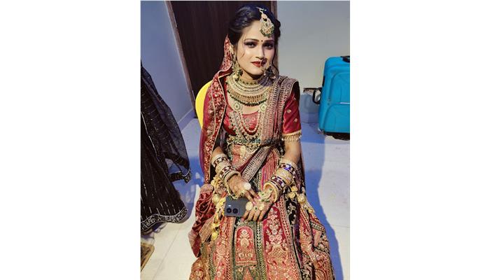 Ananya Professional Ladies Beauty Parlour & Training Centre