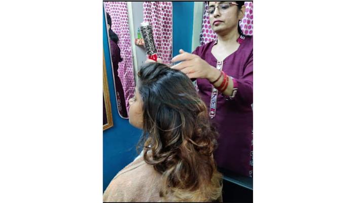 Anuradha Makeovers Makeup Academy