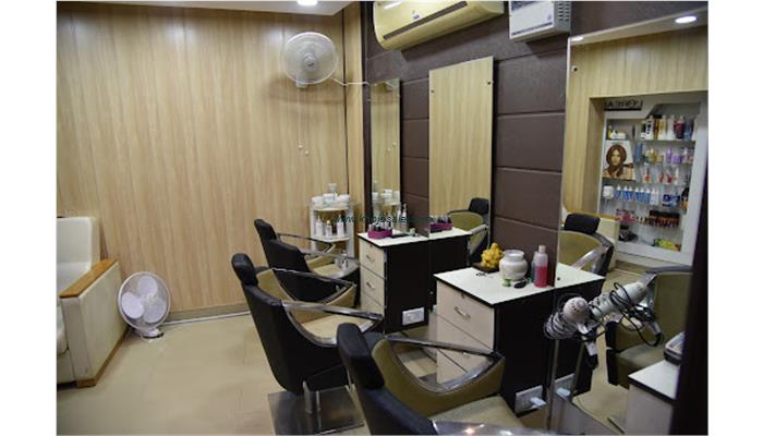 Arenda Beauty Salon And Spa