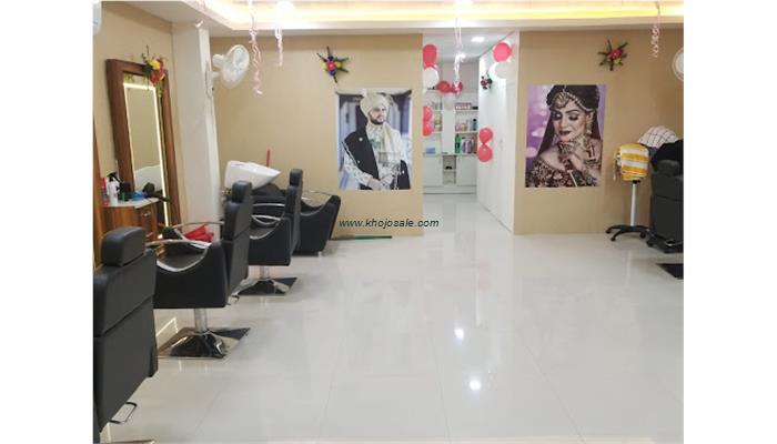 Arsh Makeup And Unisex Salon Trained By Jawed Habib