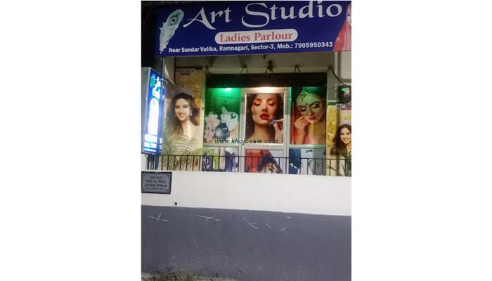 Art Studio Ladies Parlour