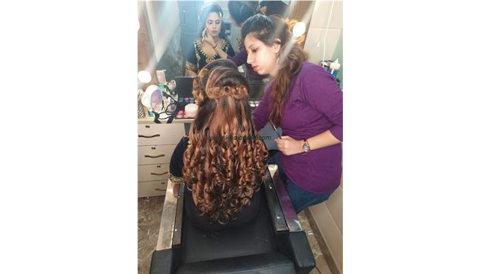 Artistic Touch By Shagun