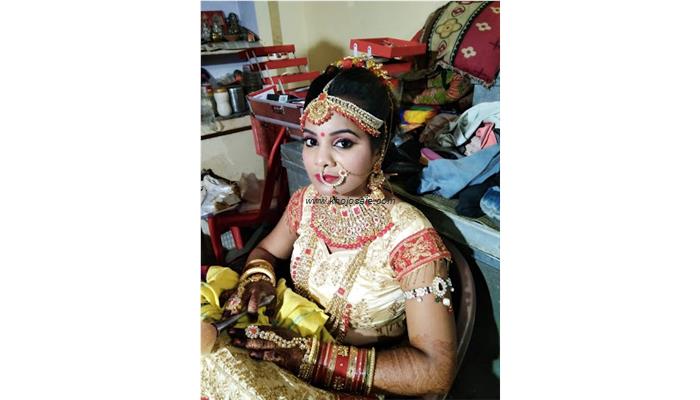 Astha Herbal Ladies Beauty Parlour And Training Centre