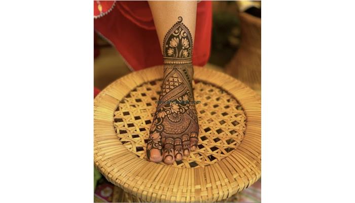 Atul Mehendi Tattoo Artist