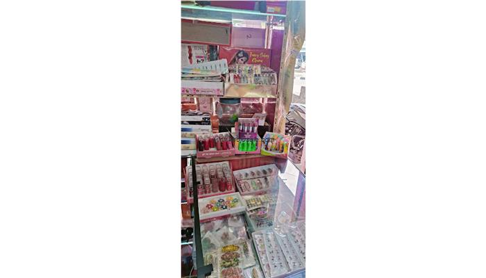 Ayasha Cosmetic Shop & Beuty Porler Trening Center