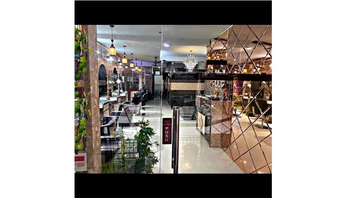 Bellezaa Unisex Salon