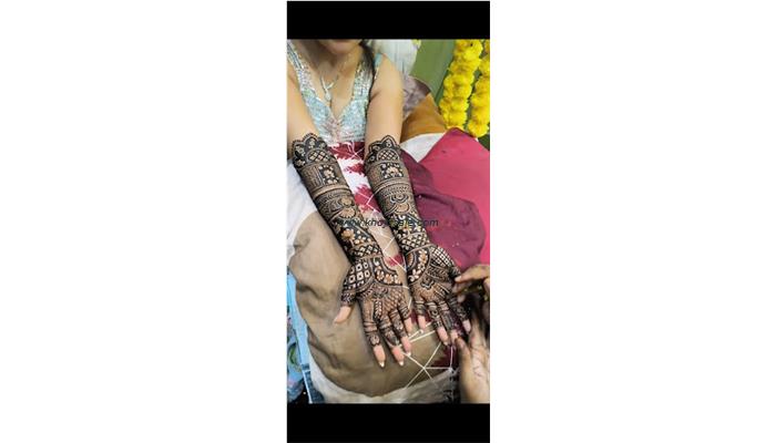 Binakshi Mehndi Art