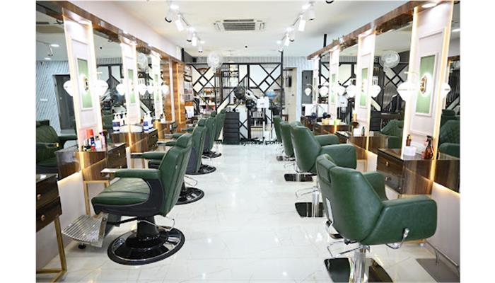 Bindus Ayushi Beauty & Hair Studio | Best Salon In Neb Sarai