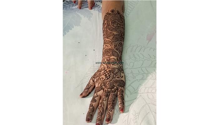 BRIDAL MEHANDI ARTS (ब्राइडल मेहंदी आर्ट्स)