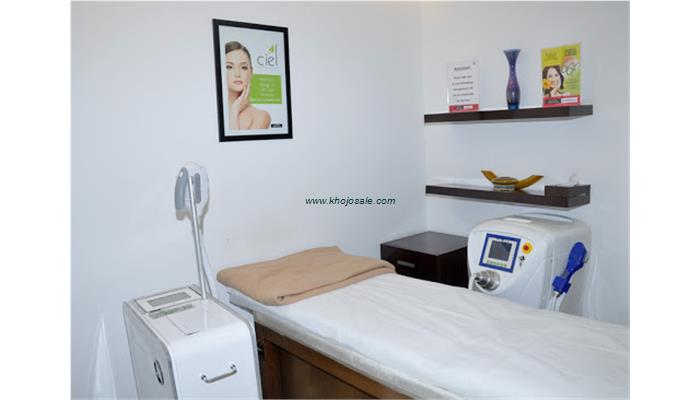 Clinic Dermatech Defence Colony - Best Laser Clinic , Skin Care Clinic & Hair Transplant