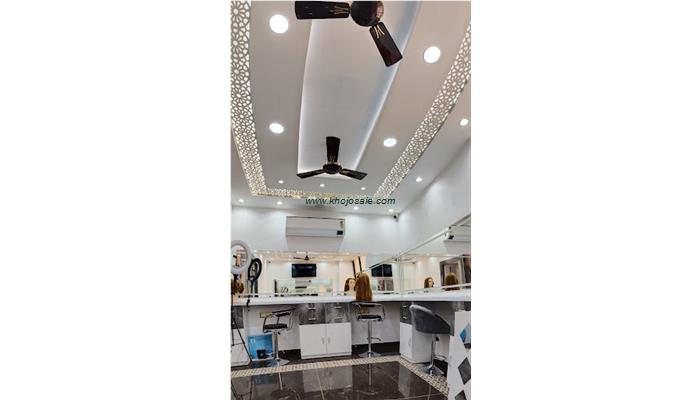 Coursebees International Makeup Academy | Cosmetology | Makeup | Hair | Skin - By Mrs Salon
