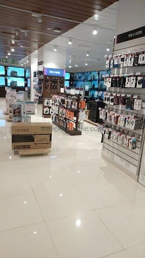 Croma Dakaniya Station Road