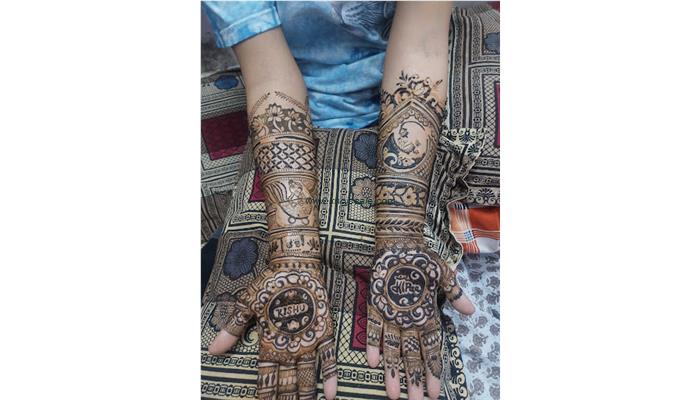 Dinesh Ji Mehandi Artist