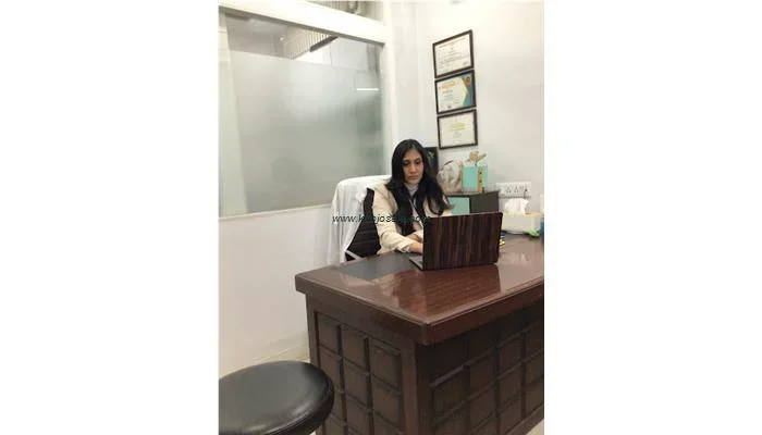 Dr. Anuva Bansal, Gold Medalist, Skin And Hair Specialist, Patel Nagar, BLK-MAX Hospital And East Of Kailash New Delhi