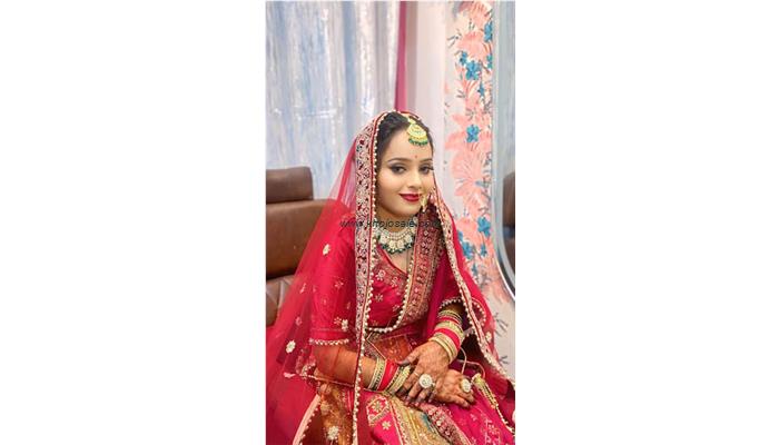 Dream House (Beauty Parlour)