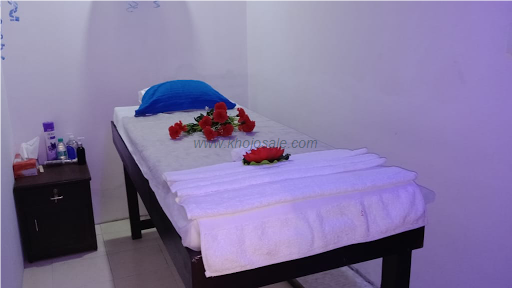 Elegant Spa Salon