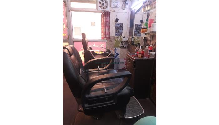 Fashion Unisex Salon