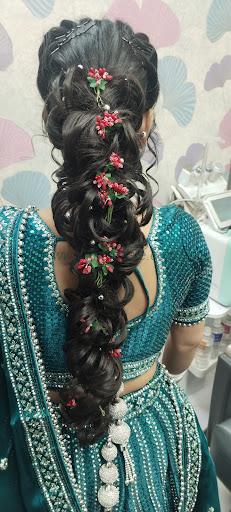 GEET SALON Professional For Ladies