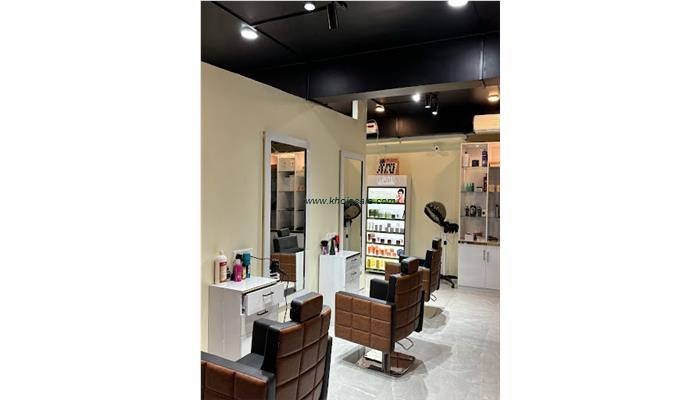 Glam & Glow Unisex Salon