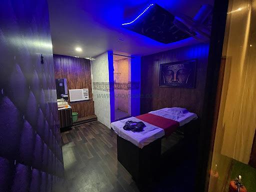 Glitz Spa And Unisex Salon