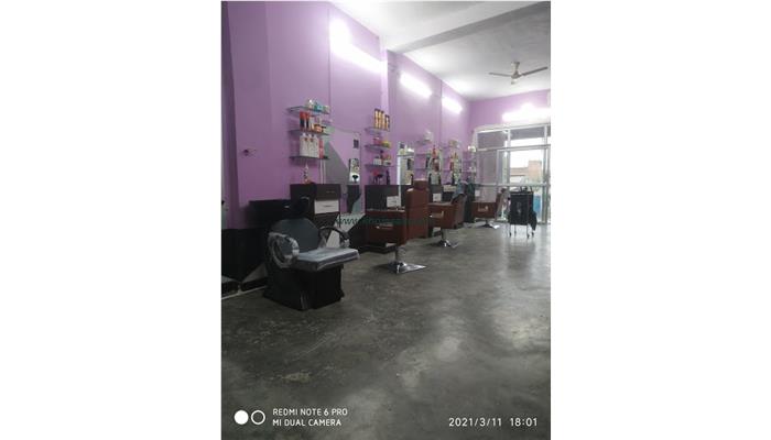 GURU KRAPA HAIR SALOON & SPA