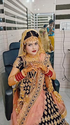 Heena Beauty Parlour