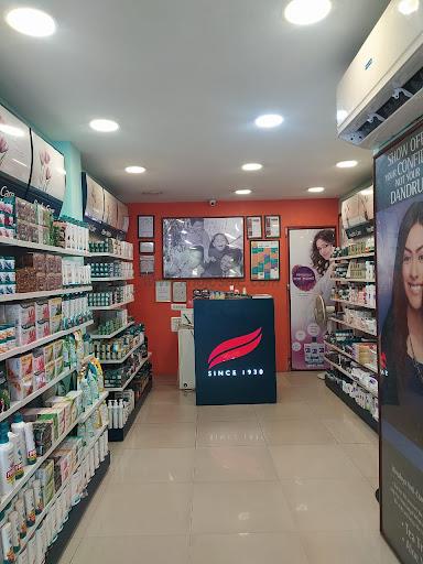 Himalaya Wellness Store Leela Bhawan Patiala