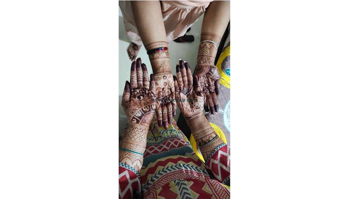 Himanshu Nail, Hair And Mehendi Studio