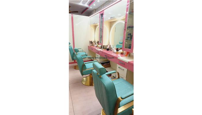 Ideal Makeovers & Academy