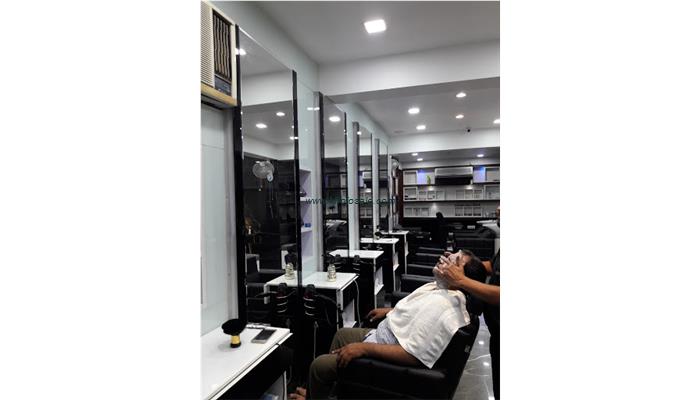 In Style Unisex Salon
