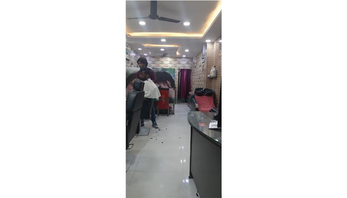 Instyle Unisex Saloon