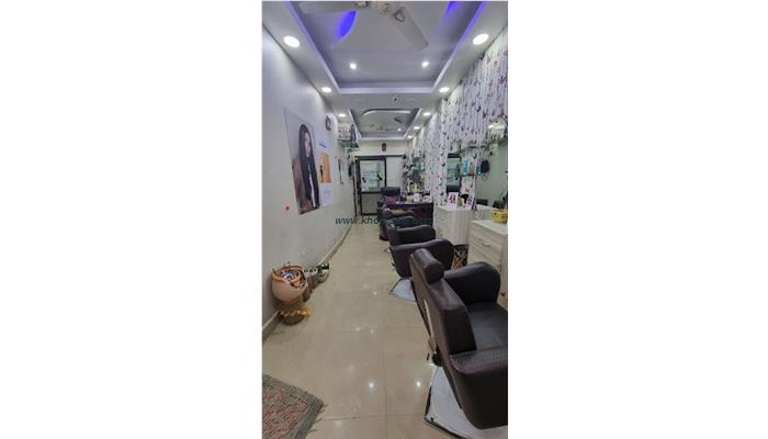 Just For Divas Boutique, Salon N Academy