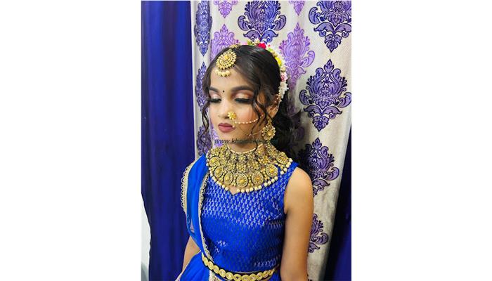 Kavya Beauty Parlour