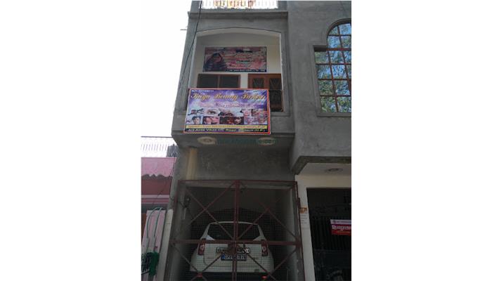 Kaya Beauty Parlour