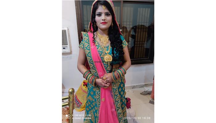 Khushi beauty parlour