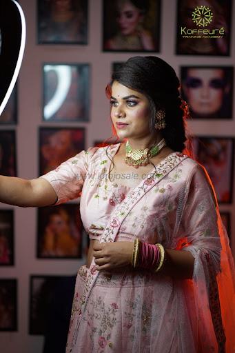 Koffeure Lounge Salons Kapoorthala