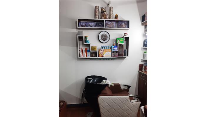 Krishna Beauty Parlour