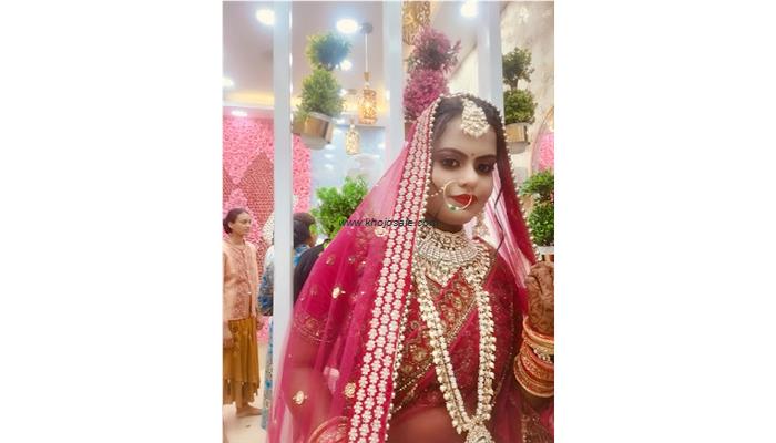 KUMKUM BEAUTY PARLOUR And MAKEOVER