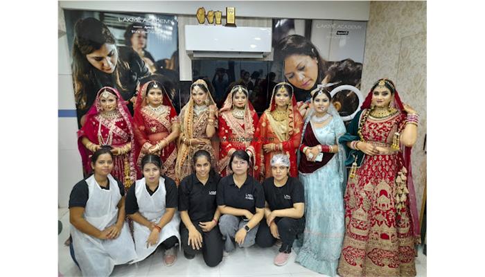 Lakme Academy | Best Professional Courses In Gorakhpur | Hair . Makeup . Skin| 50% Off On All Courses