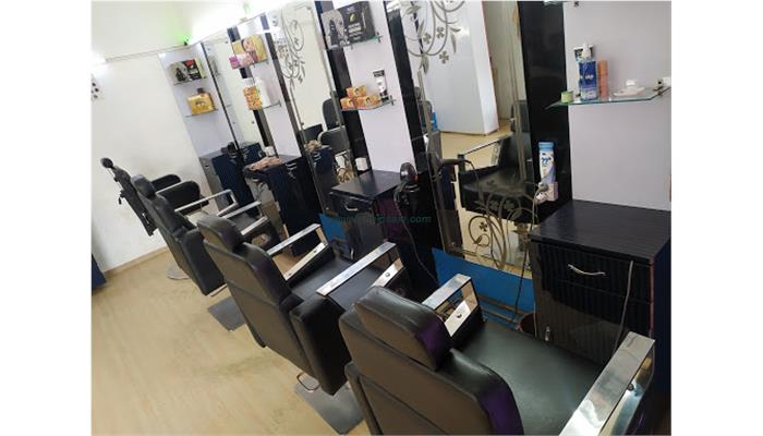 Look Saloon- In Muzaffarnagar