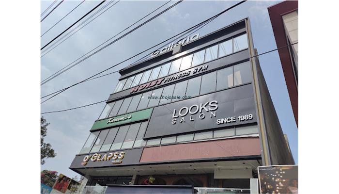 LOOKS SALON CIVIL LINES BAREILLY